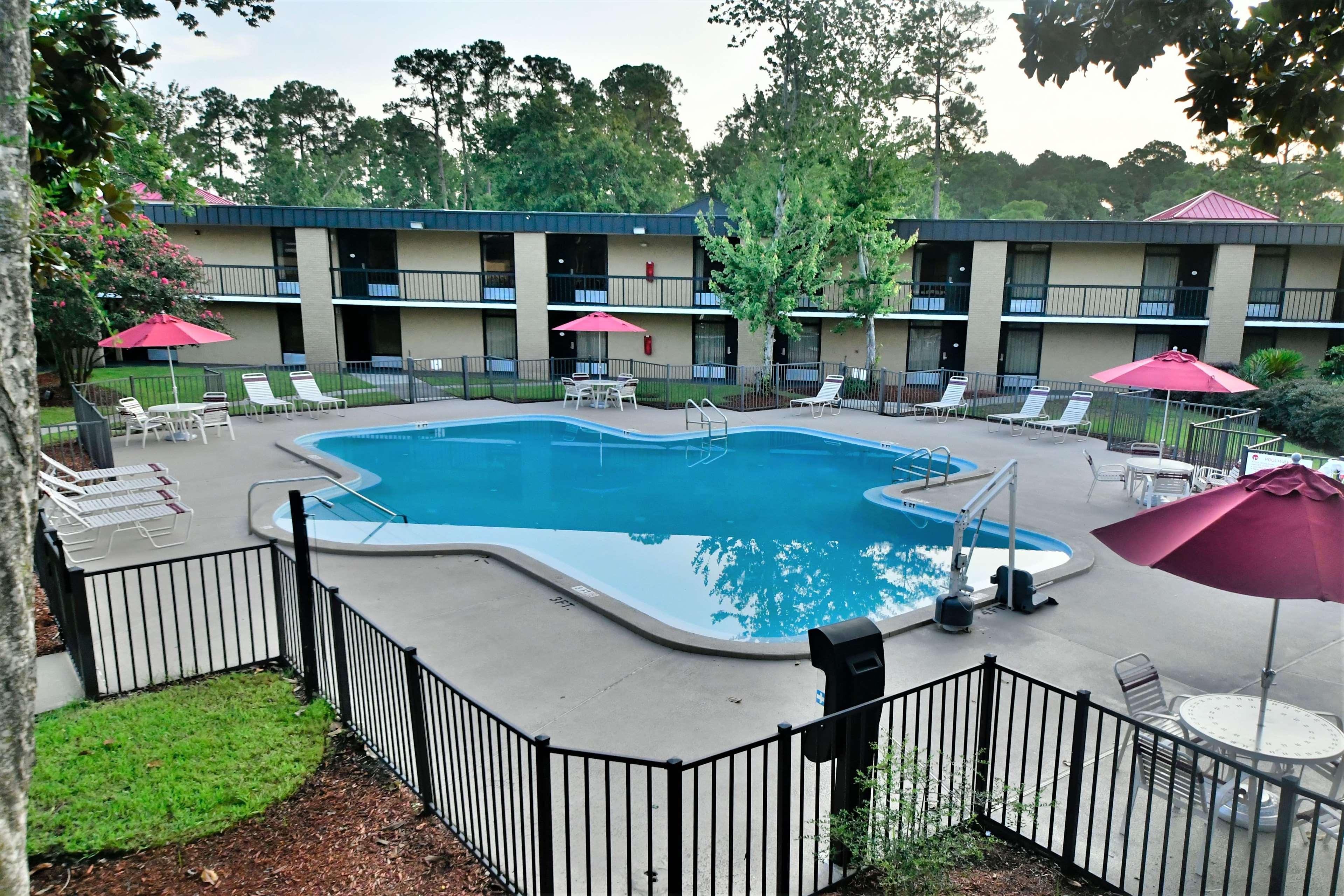 Ramada By Wyndham Jacksonville Hotel & Conference Center Exterior foto